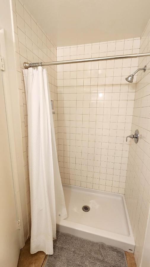 Centrally Located, 4X Queen, 300 Mbps Internet With Backyard! Hemet Εξωτερικό φωτογραφία
