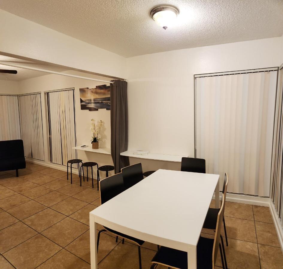 Centrally Located, 4X Queen, 300 Mbps Internet With Backyard! Hemet Εξωτερικό φωτογραφία
