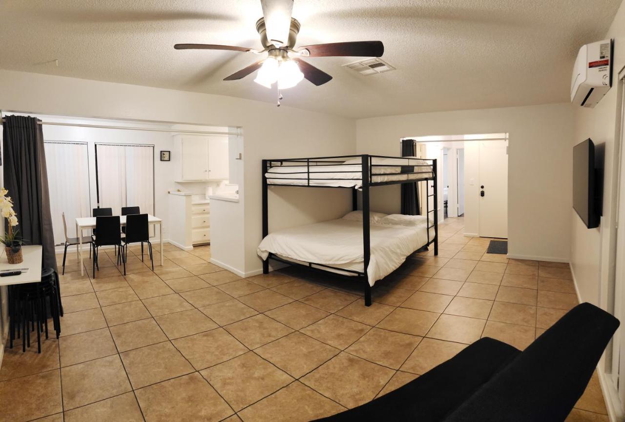 Centrally Located, 4X Queen, 300 Mbps Internet With Backyard! Hemet Εξωτερικό φωτογραφία